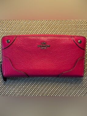 Coach Mickie Accordion Zip Pink Wallet/Clutch